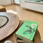 Urban Taft Stay Skopje-Modern Vodno View Suite With Private Parking *