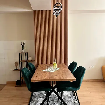 Urban Taft Skopje-modern Vodno View With Private Parking In Taftalidze Apartment