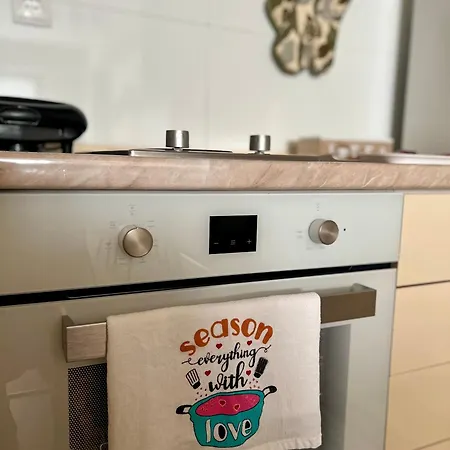 Urban Taft Skopje-vodno View With Underground Parking アパート