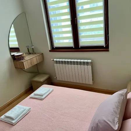 Urban Taft Skopje-vodno View With Underground Parking Apartamento *