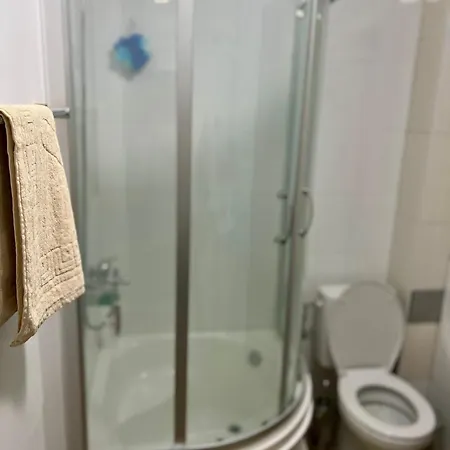 Urban Taft Skopje-vodno View With Underground Parking アパート