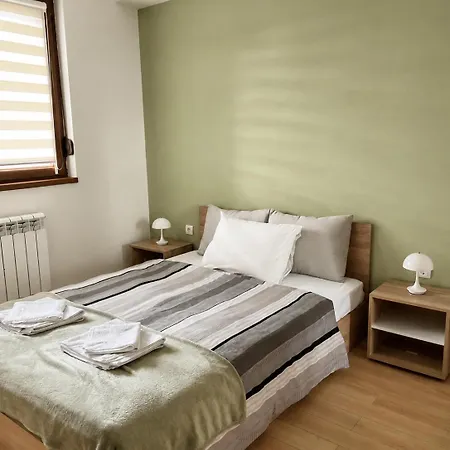 Urban Taft Stay Skopje-Vodno View With Private Parking In Taftalidze *