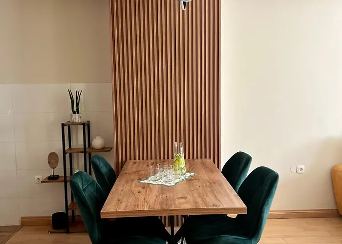 Urban Taft Skopje-vodno View With Underground Parking Lägenhet